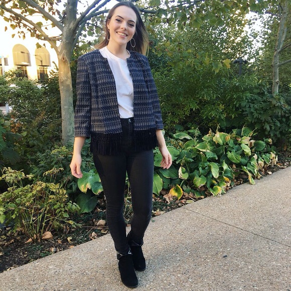 Meet your Poshers, Emma and Joon! - Picture 1 of 3